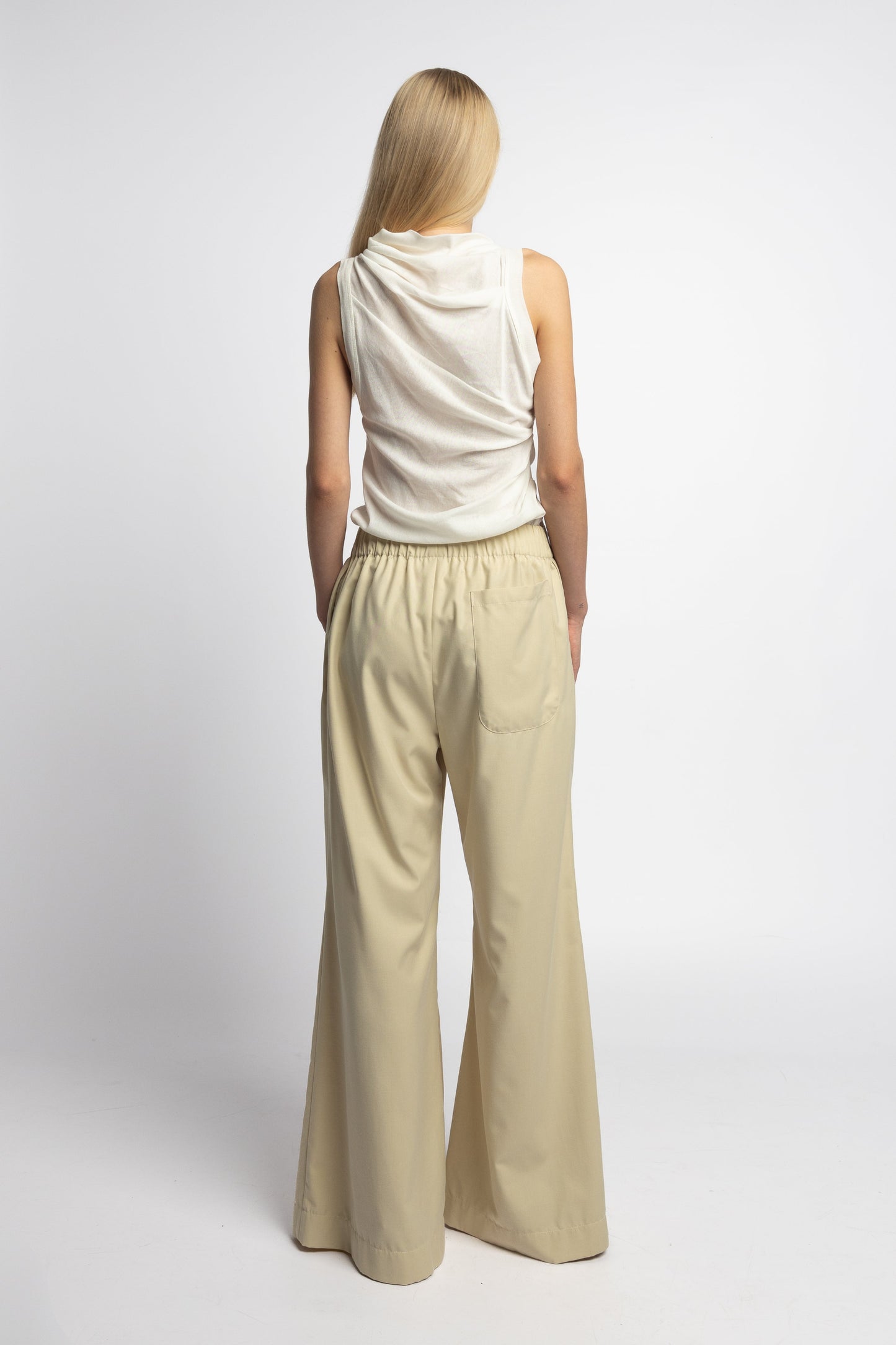 Back view of Brat Doll Pant with patch pocket detail